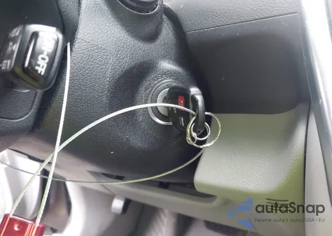 2017 Toyota Camry Le z USA, uszkodzony, nr VIN 4T1BF1FK5HU740858